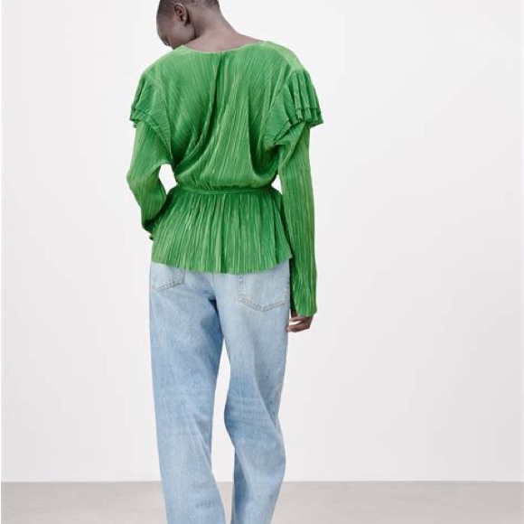 S 🔖 ZARA Pleated Ruffle Top Blouse V Neck Green 1165/012 - Picture 3 of 3